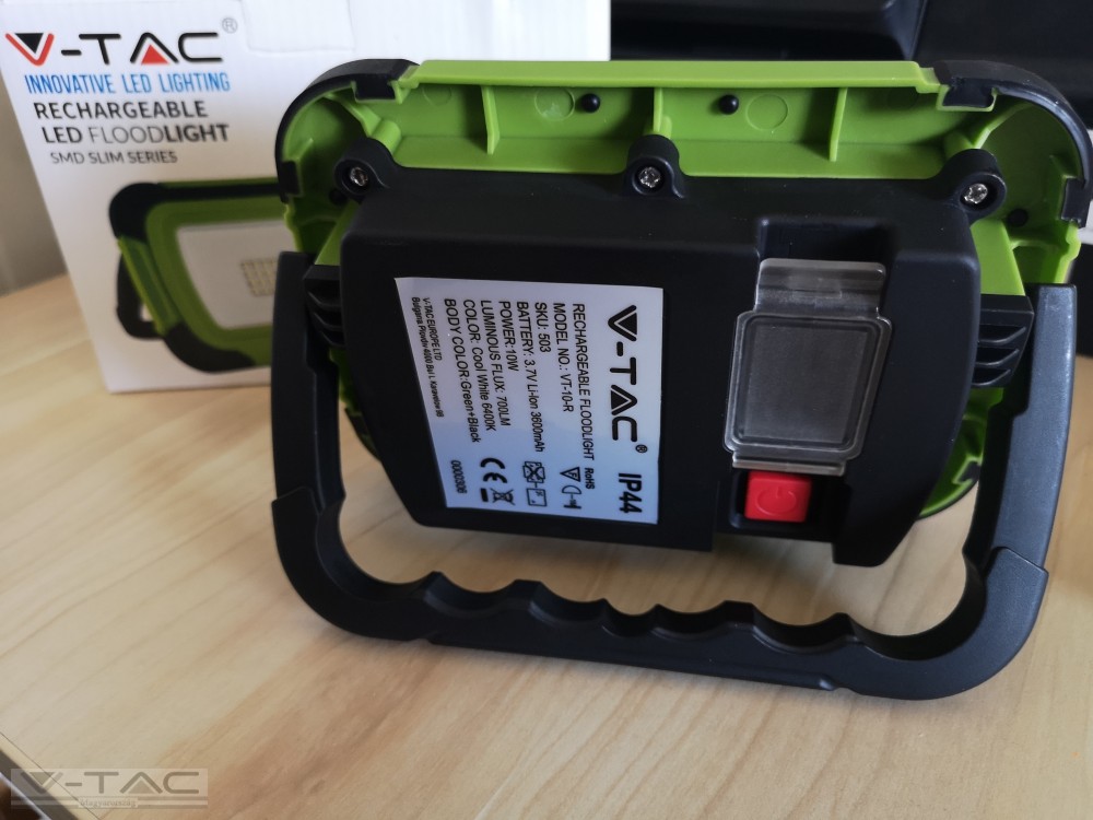 10W LED hordozható/újratölthető reflektor 6400K - PRO503 10W LED hordozható/újratölthető reflektor 6400K - PRO503