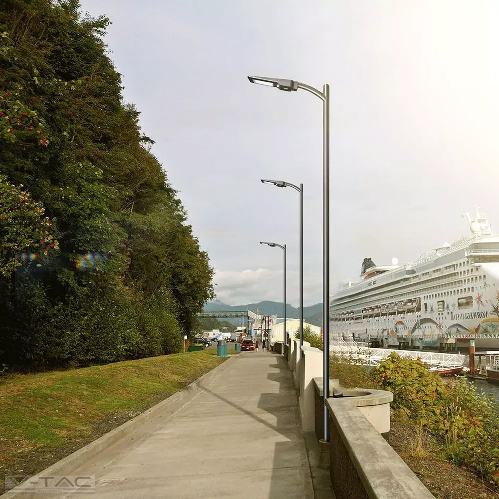 40W LED utcai lámpa napelemes beépített mozgásérzékelővel 40W LED utcai lámpa napelemes beépített mozgásérzékelővel