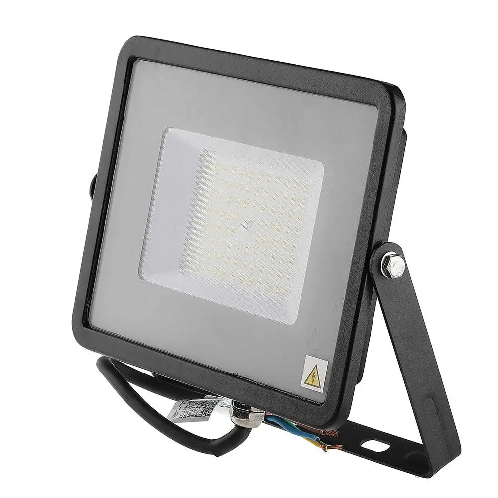 50W LED reflektor Samsung chip 115lm/W fekete 50W LED reflektor Samsung chip 115lm/W fekete