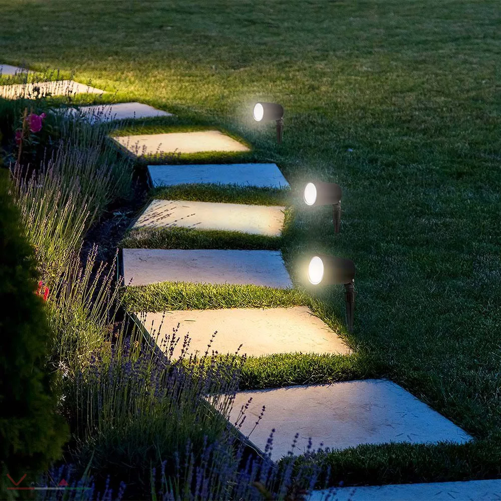 HelloLED 3x7W RGB Smart kerti tüske fénytest IP65 - 3015 HelloLED 3x7W RGB Smart kerti tüske fénytest IP65 - 3015